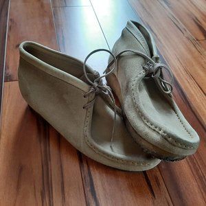 Clarks Wallabees - Men's Size 8.5M